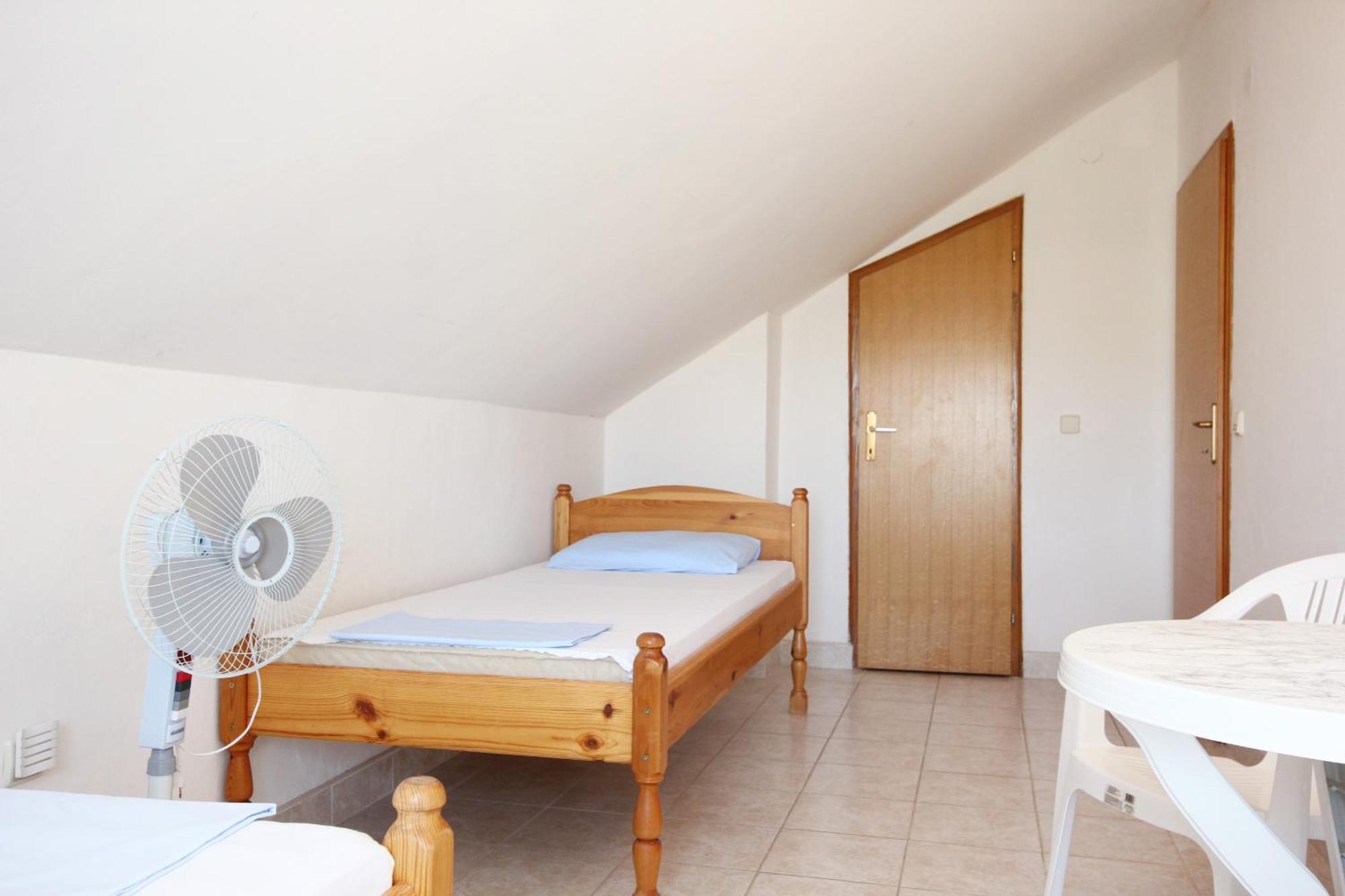 Apartments And Rooms With Parking Space Orebic, Peljesac - 10192 Room photo